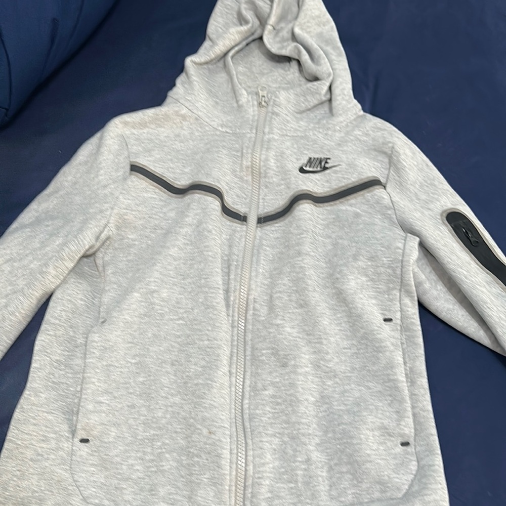 Nike tech fleece gray youth L